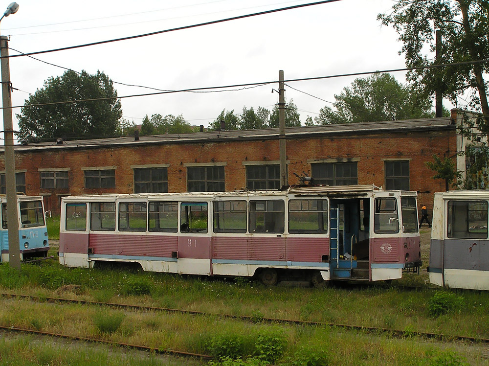 Новосибирск, 71-605 (КТМ-5М3) № У-1
