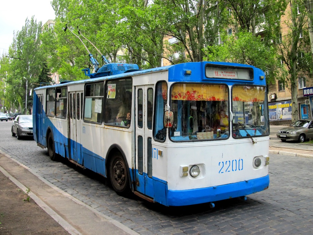 Донецк, ЗиУ-682В1 № 2200