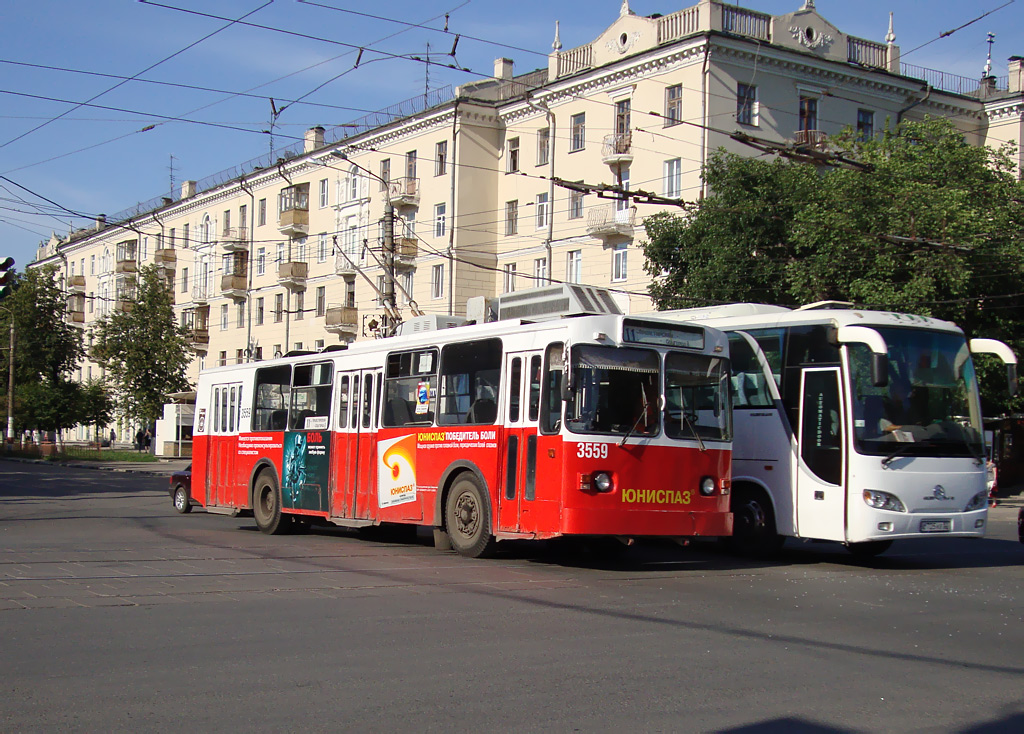 Nizhny Novgorod, Nizhtroll (ZiU-682G) # 3559