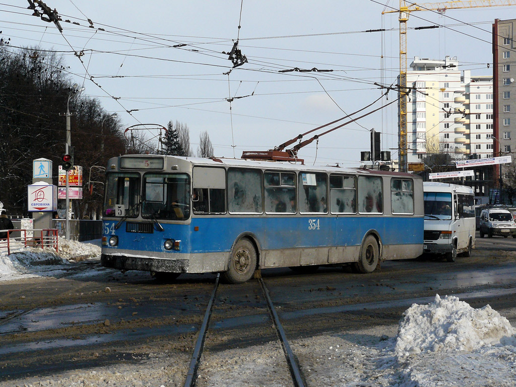 Vinnyica, ZiU-682G [G00] — 354