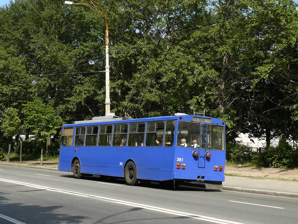 基辅, Škoda 14Tr02/6 # 381
