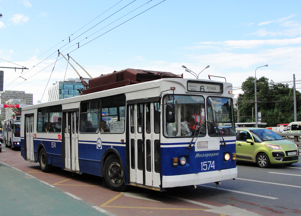 Москва, ЗиУ-682ГМ1 (с широкой передней дверью) № 1574