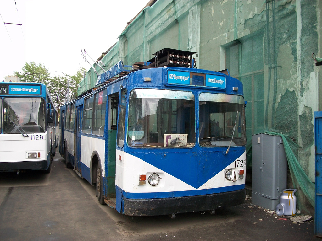 Санкт-Петербург, ЗиУ-682В [В00] № 1725