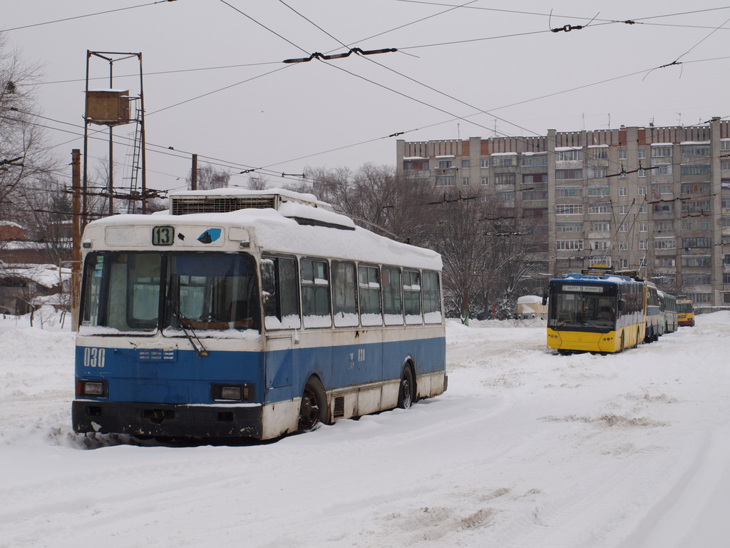 Лвов, ЛАЗ-52522 № 030