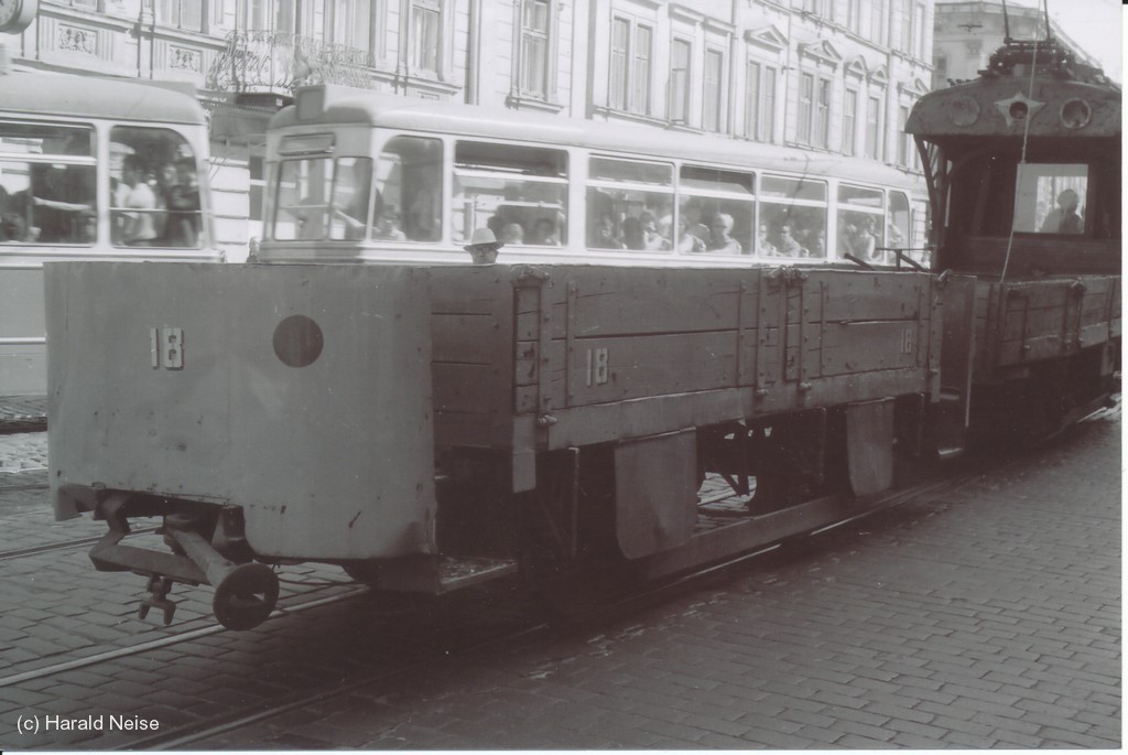 Lvov, 2-axle trailer car — 18