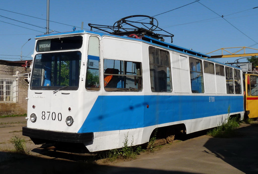 Санкт-Петербург, ЛМ-68М № 8700