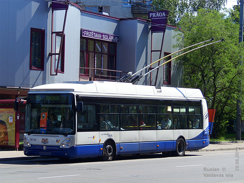 Рига, Škoda 24Tr Irisbus Citelis № 18176