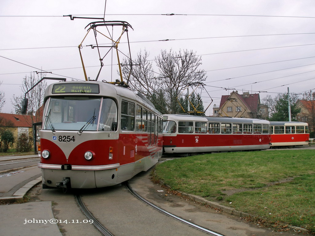 Прага, Tatra T3R.PLF № 8254; Прага, Tatra T3R.P № 8576