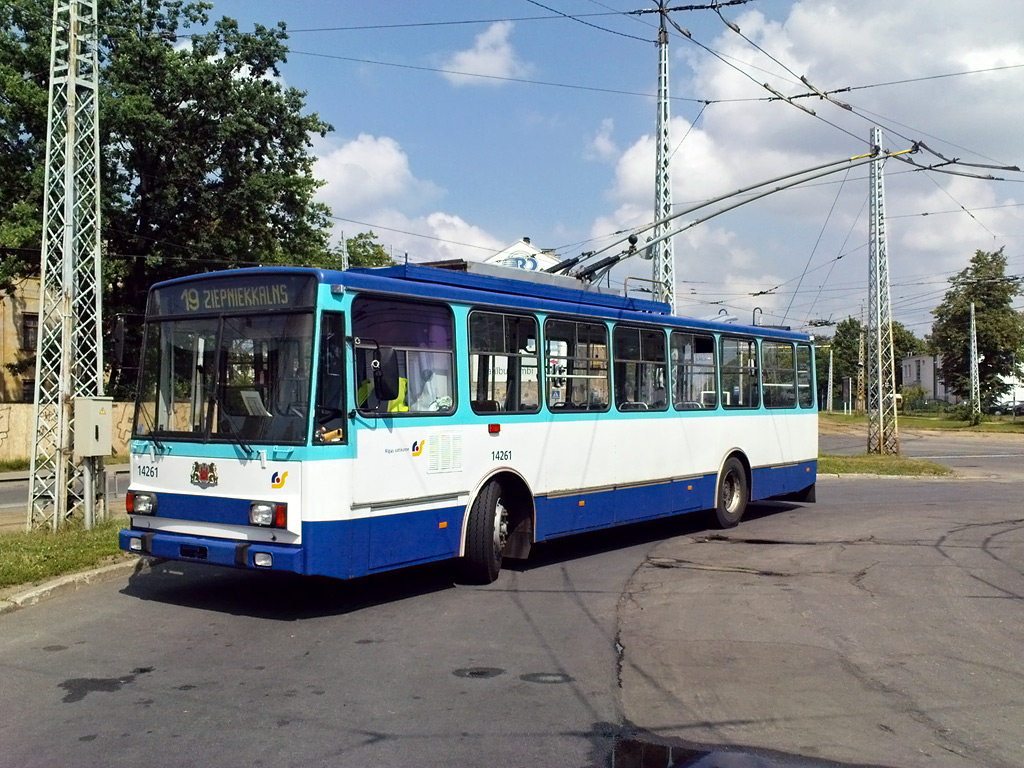 Рига, Škoda 14Tr13/6M № 14261