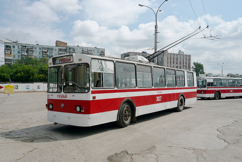 Самара, ЗиУ-682В № 3037; Самара — Троллейбусное депо № 3