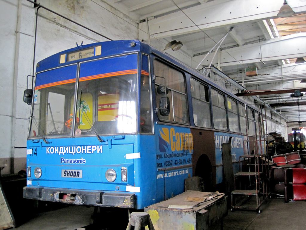 Тернополь, Škoda 14Tr89/6 № 114