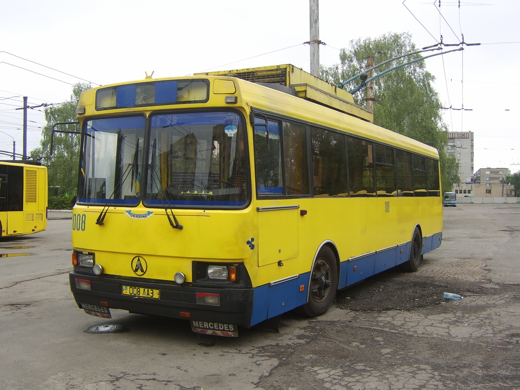 Львов, ЛАЗ-52522 № 008
