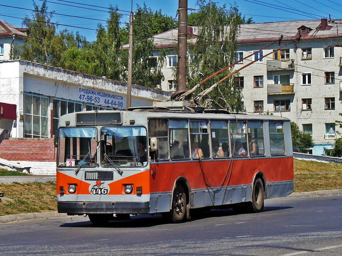Киров, ЗиУ-682В № 446