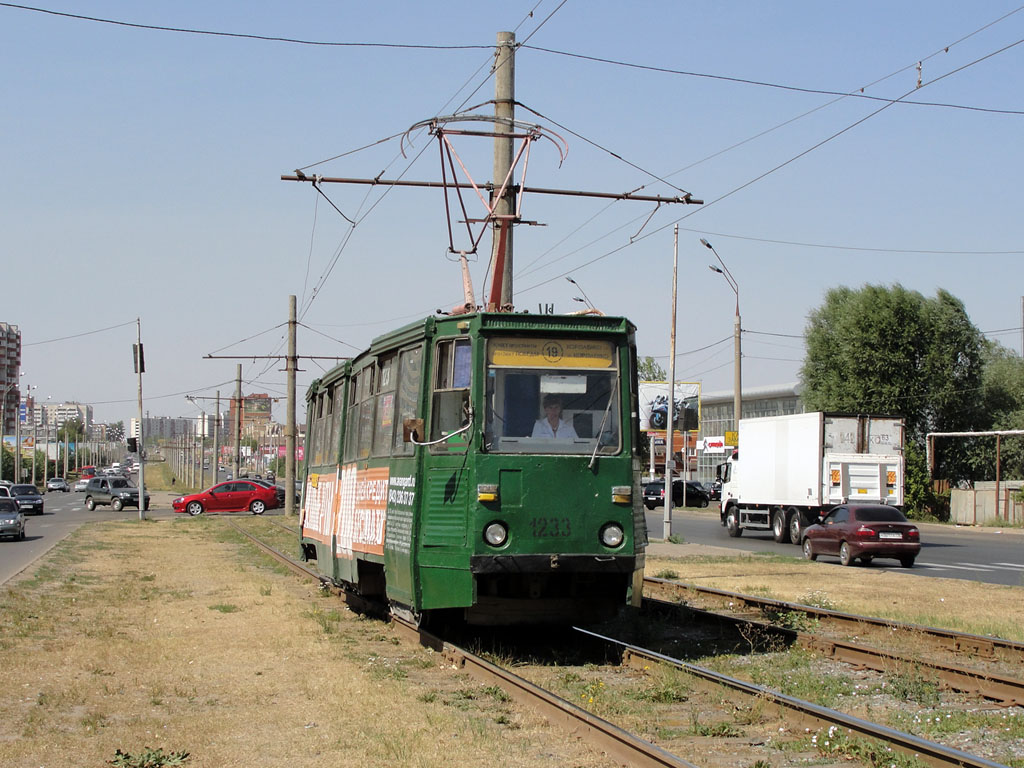 Казань, 71-605 (КТМ-5М3) № 1233 Казань, 71-605 (КТМ-5М3) № 1233