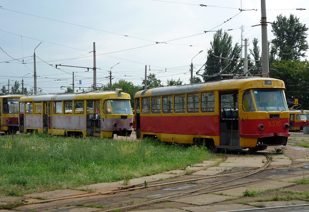 Киев, Tatra T3SU (двухдверная) № 5370; Киев, Tatra T3SU № 5617