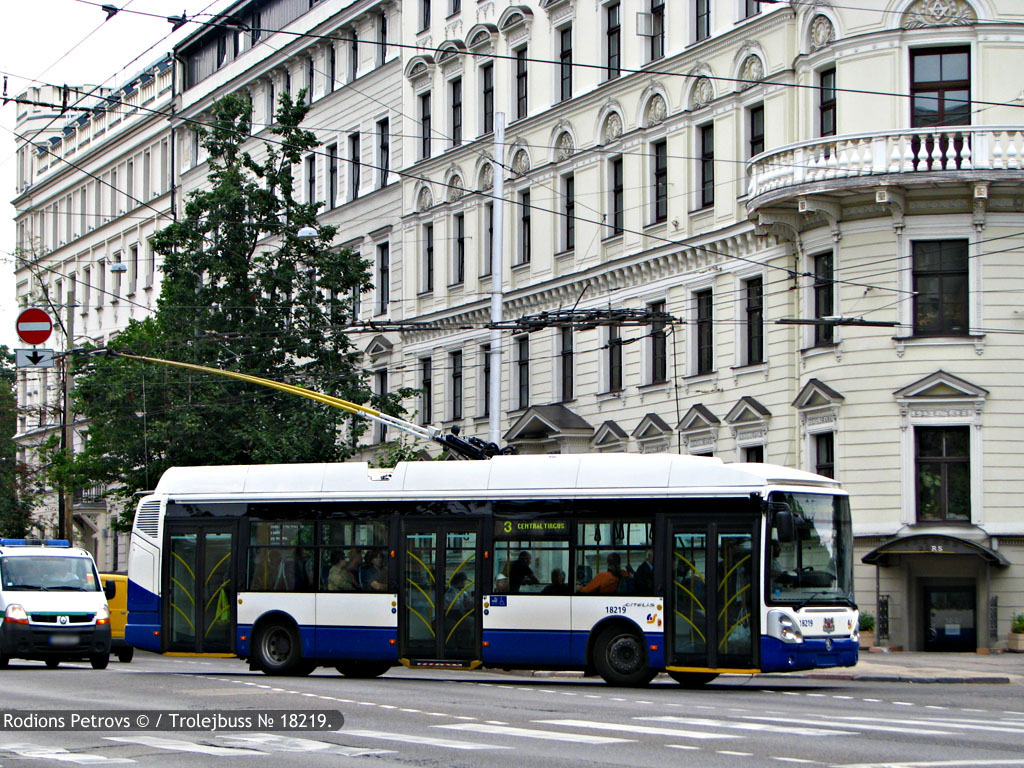 Рига, Škoda 24Tr Irisbus Citelis № 18219