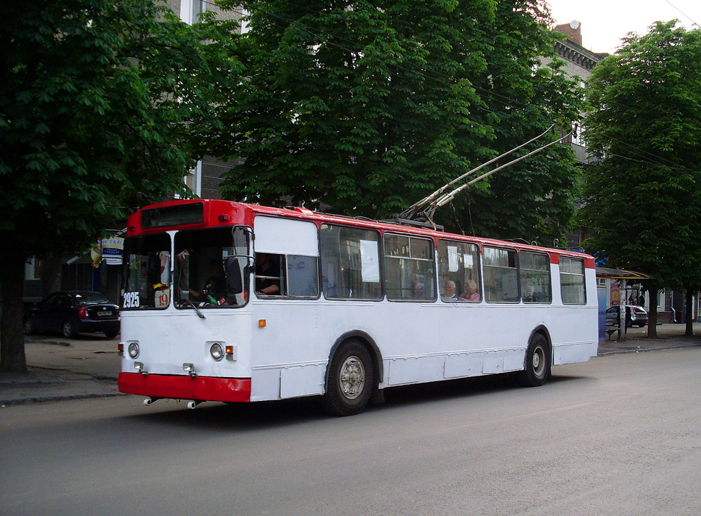 Dnipro, ZiU-682G [G00] № 2925