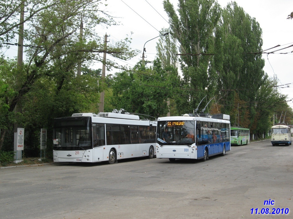Крымский троллейбус, МАЗ-ЭТОН Т203 № 211; Крымский троллейбус, ЮМЗ-5265 «Мегаполис» № 001