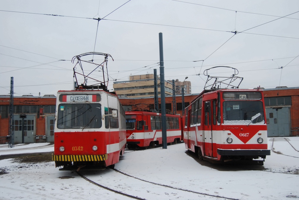 Санкт-Петербург, ЛМ-68М № 0342; Санкт-Петербург, ЛВС-86К № 0617 Санкт-Петербург, ЛМ-68М № 0342; Санкт-Петербург, ЛВС-86К № 0617