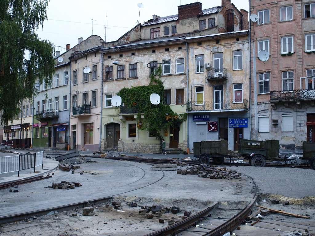 Léopol — Tracks reconstruction: Osmomysla sq.