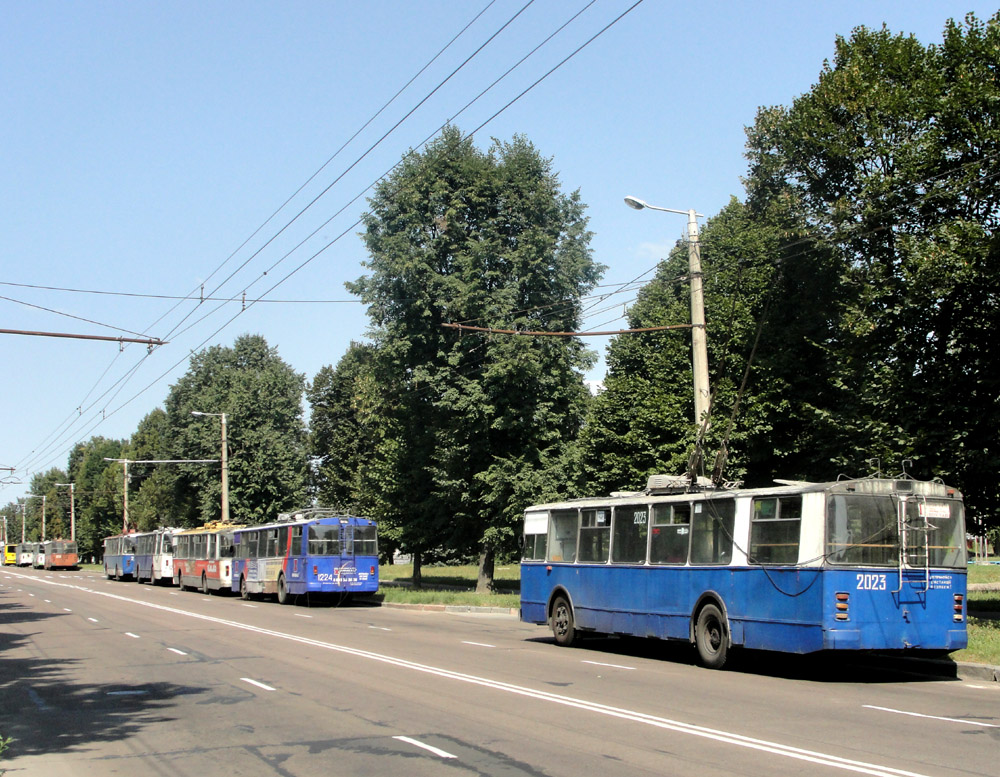 Житомир, ЗиУ-682В № 2023; Житомир, ЗиУ-682В [В00] № 1224