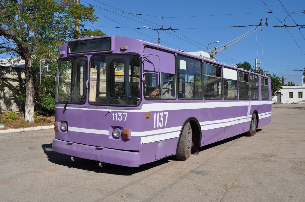 Севастополь, ЗиУ-682В [В00] № 1137