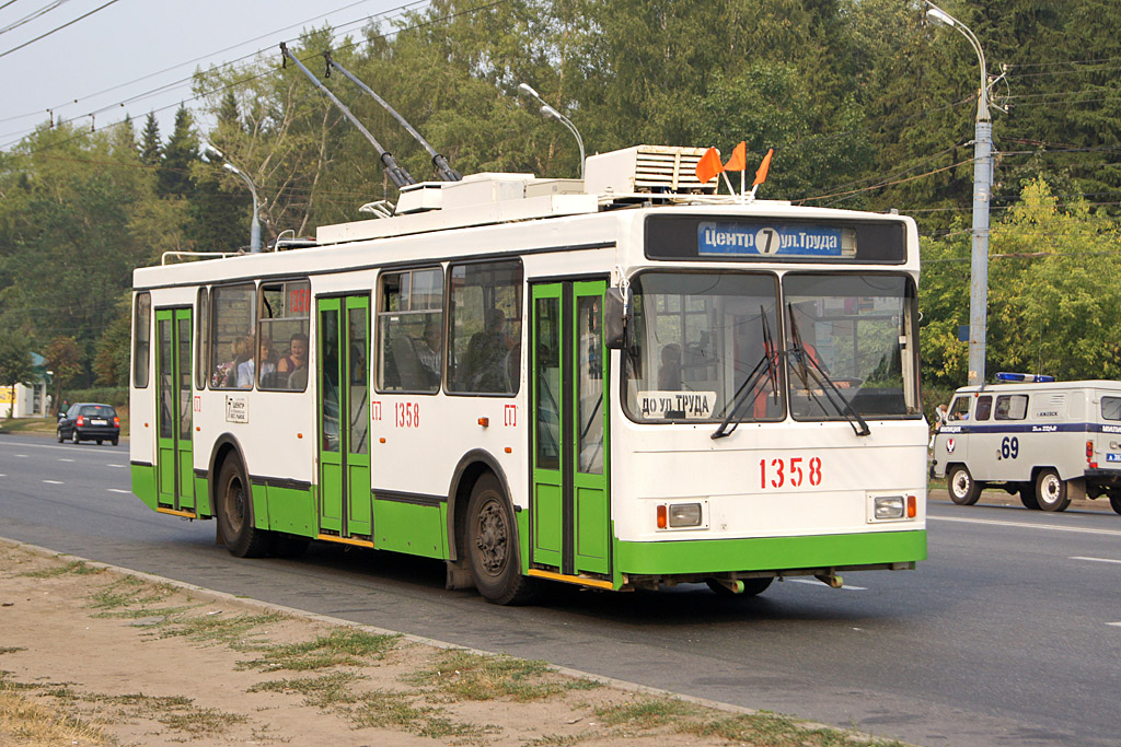 Ижевск, ВМЗ-5298-22 № 1358 Ижевск, ВМЗ-5298-22 № 1358