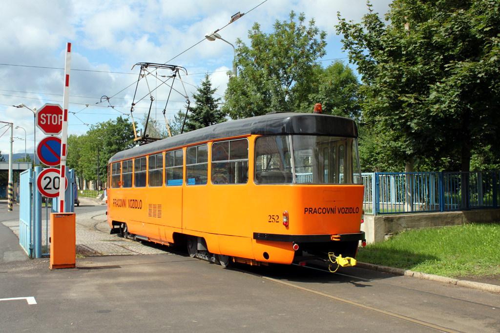 Мост ― Литвинов, Tatra T3SUCS № 252