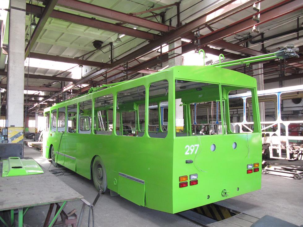 Каунас, Škoda 14Tr02/6 № 297