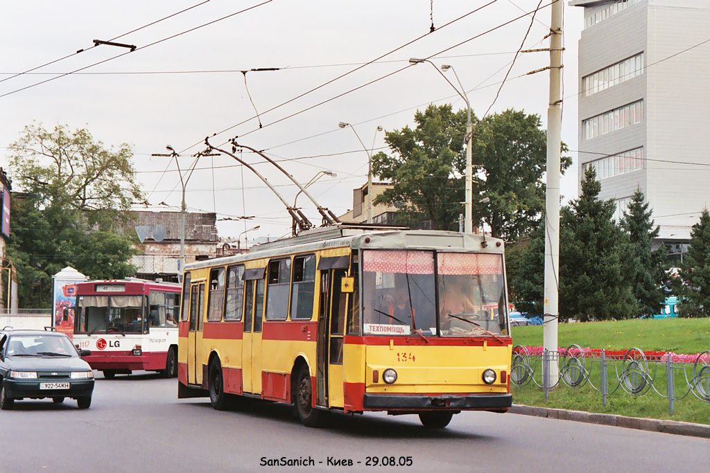 Киев, Škoda 14Tr02 № 134