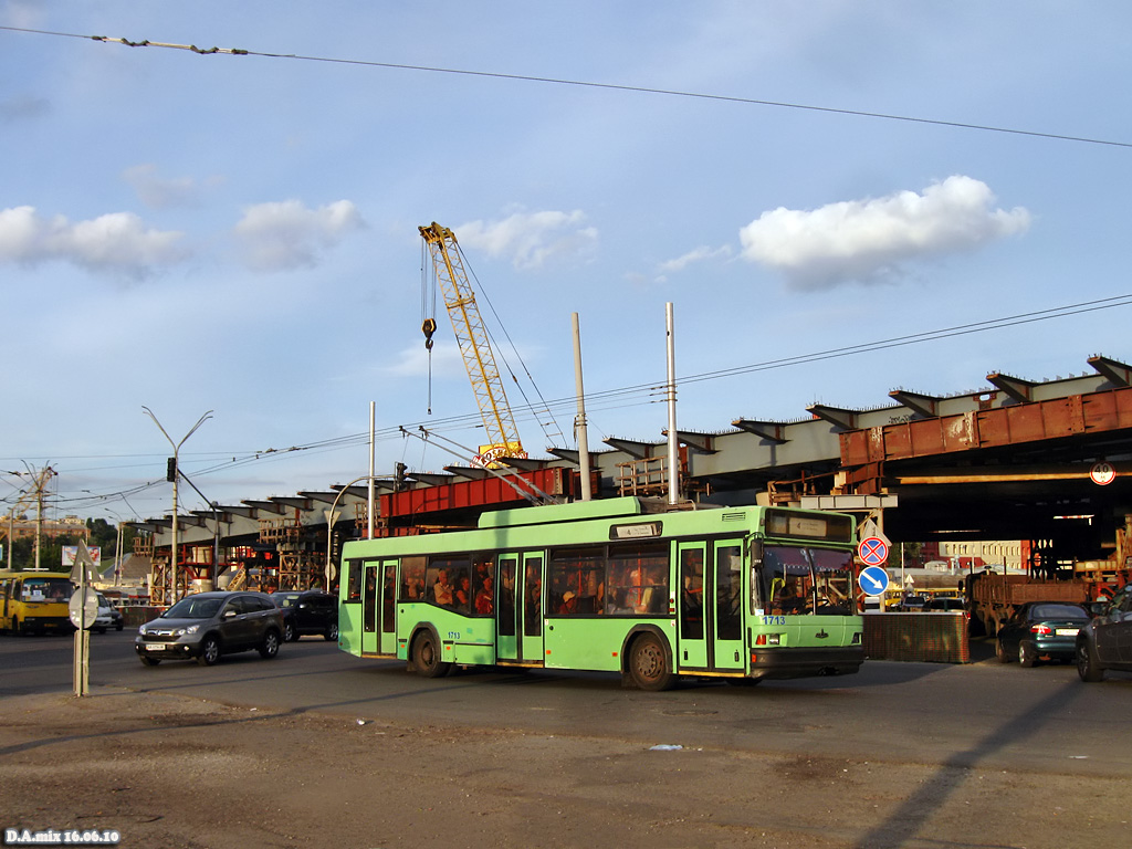 Киев, МАЗ-103Т № 1713