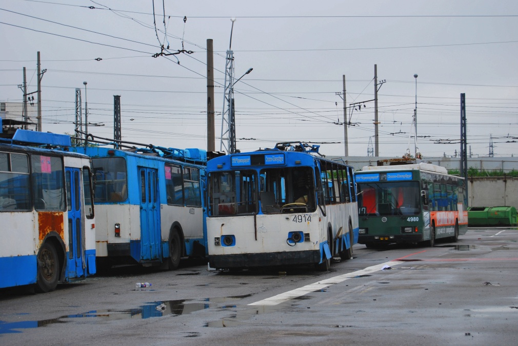 Санкт-Петербург, ЗиУ-682В-012 [В0А] № 4914