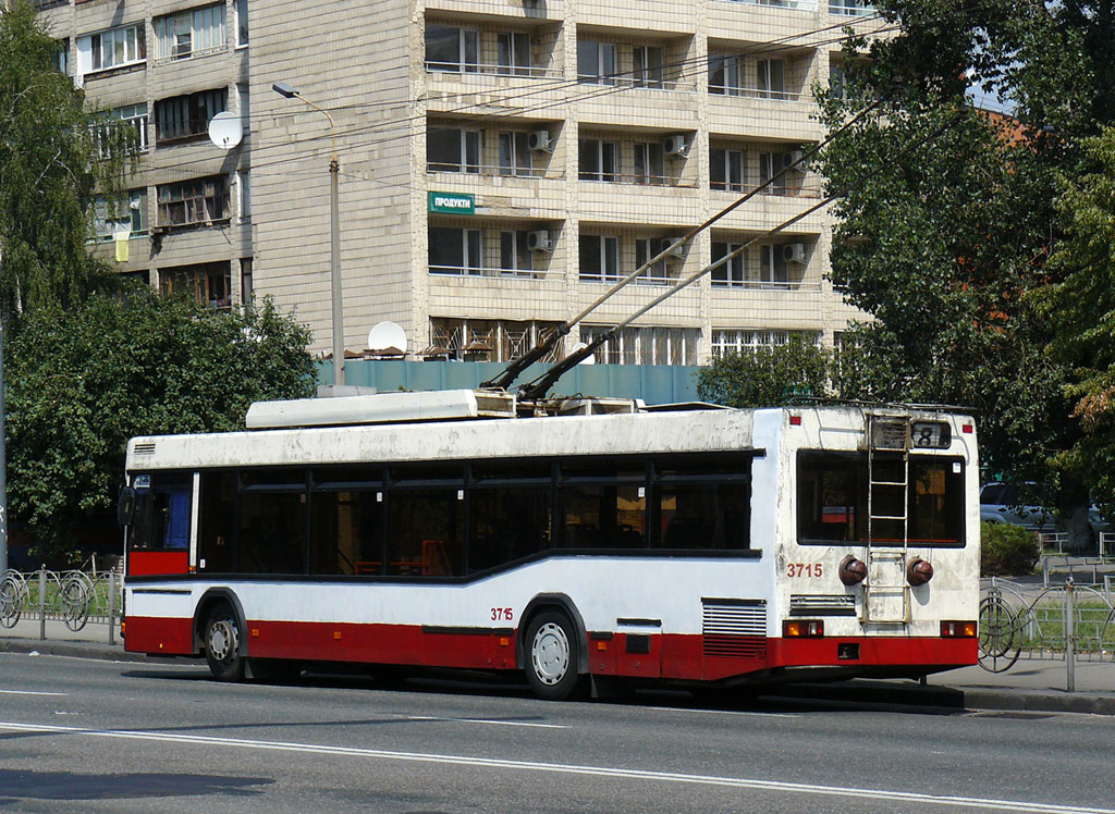 Kijev, MAZ-103T Br. 3715
