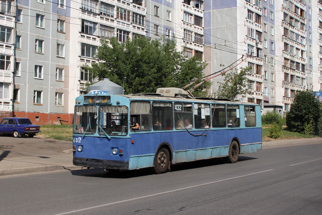 Киров, ЗиУ-682В [В00] № 432