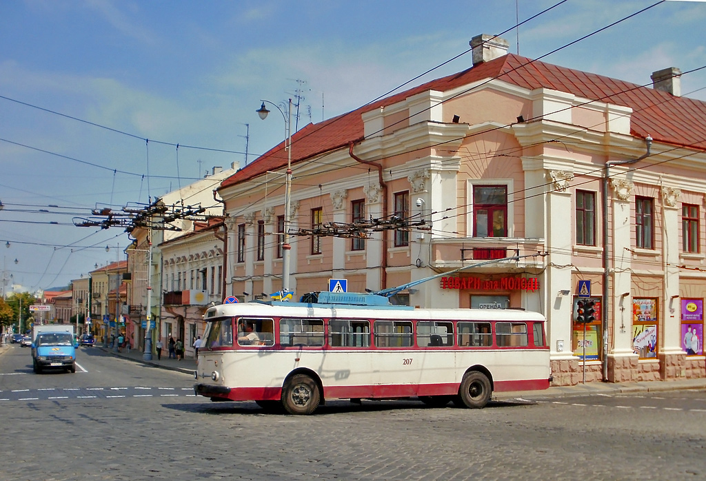 Черновцы, Škoda 9TrH25 № 207