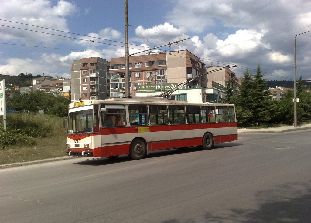 Варна, Škoda 14Tr06 № 057