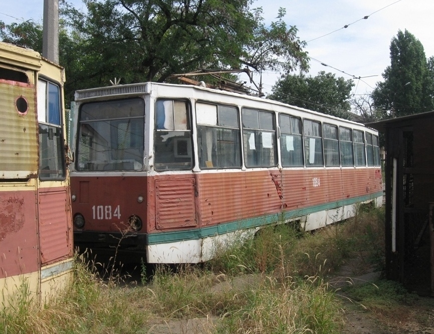 Mikolajiv, 71-605 (KTM-5M3) Br. 1084; Mikolajiv, 71-605 (KTM-5M3) Br. 1082