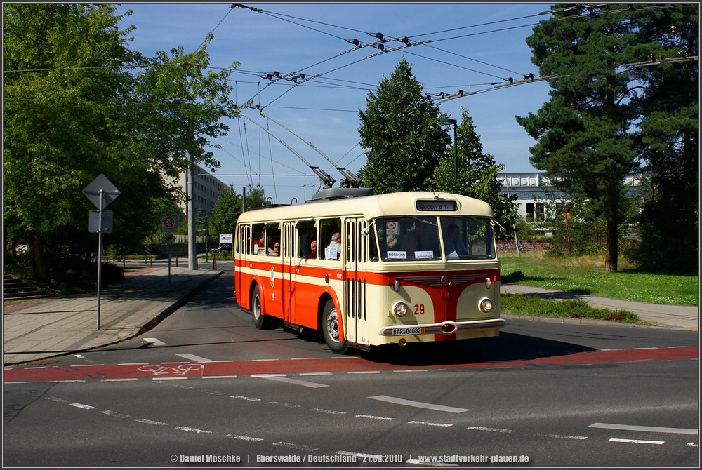 Острава, Škoda 8Tr6 № 29; Эберсвальде — Подвижной состав из других городов; Эберсвальде — Юбилей: 70 лет троллейбусу в Эберсвальде (21.08.2010) Острава, Škoda 8Tr6 № 29; Эберсвальде — Подвижной состав из других городов; Эберсвальде — Юбилей: 70 лет троллейбусу в Эберсвальде (21.08.2010)