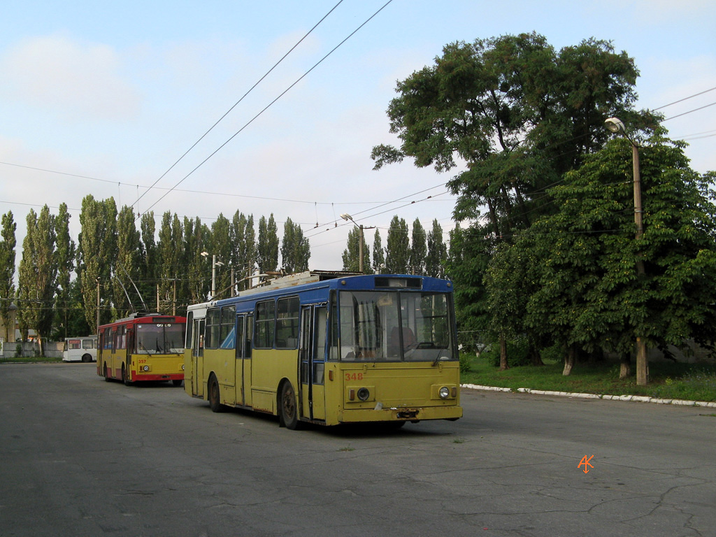 Kijev, Škoda 14Tr02 — 348