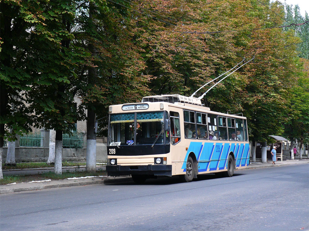 Бахмут, ЮМЗ Т2 № 209