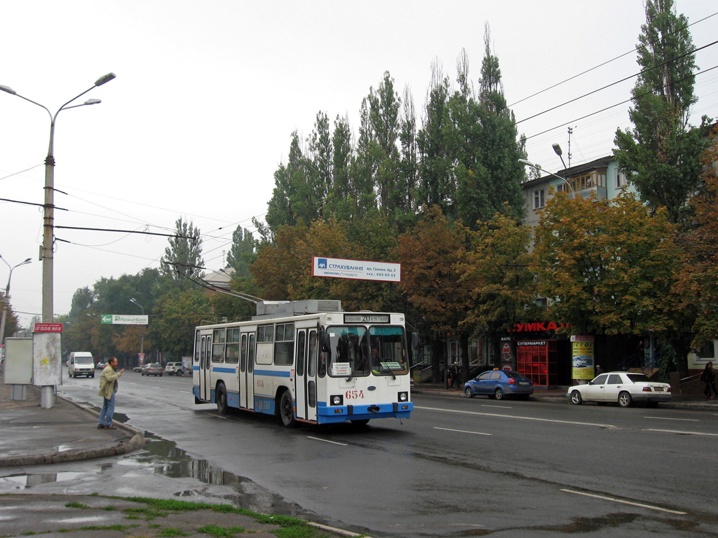 Кривой Рог, ЮМЗ Т2 мод. 7 № 654