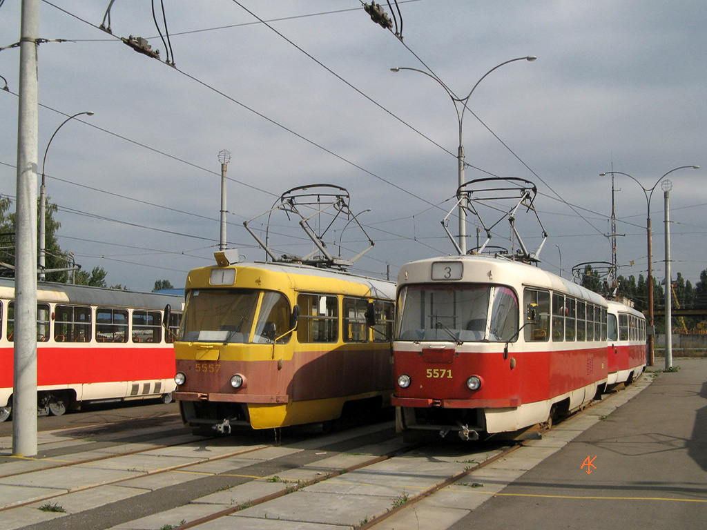 Киев, Tatra T3SU № 5557; Киев, Tatra T3SU № 5571
