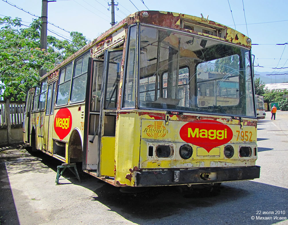 Крымскі тралейбус, Škoda 14Tr06 № 7952 Крымскі тралейбус, Škoda 14Tr06 № 7952