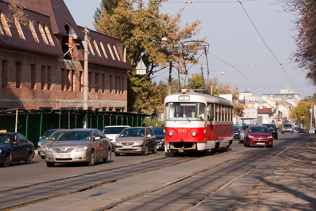Киев, Tatra T3SU № 5742