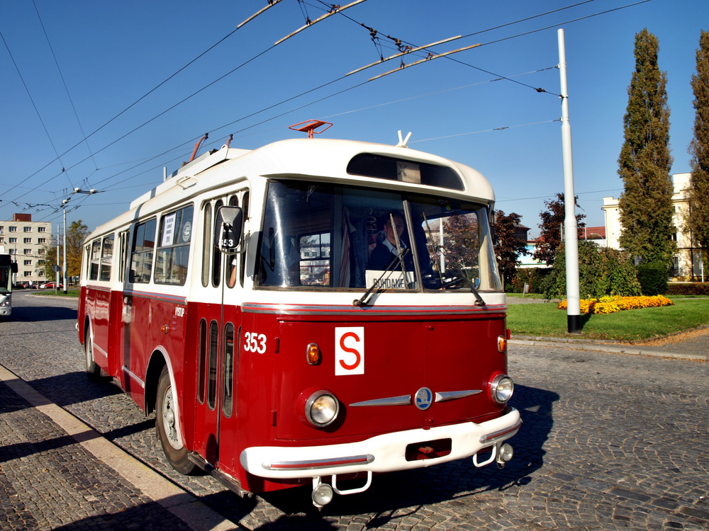 Пардубице, Škoda 9TrHT26 № 353 Пардубице, Škoda 9TrHT26 № 353