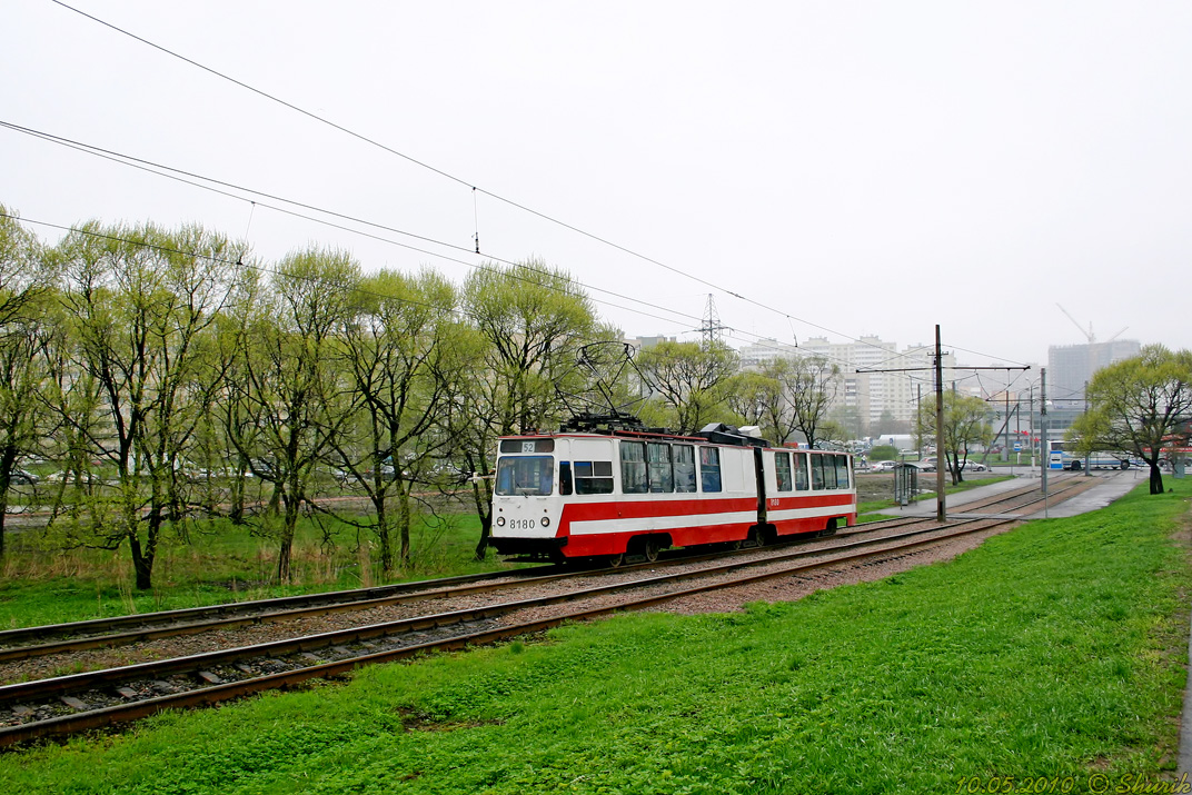 სანქტ-პეტერბურგი, LVS-86K № 8180