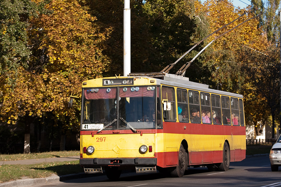 Киев, Škoda 14Tr02/6 № 297