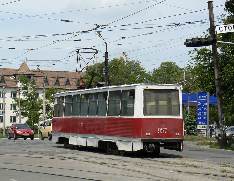 Мариуполь, 71-605 (КТМ-5М3) № 957