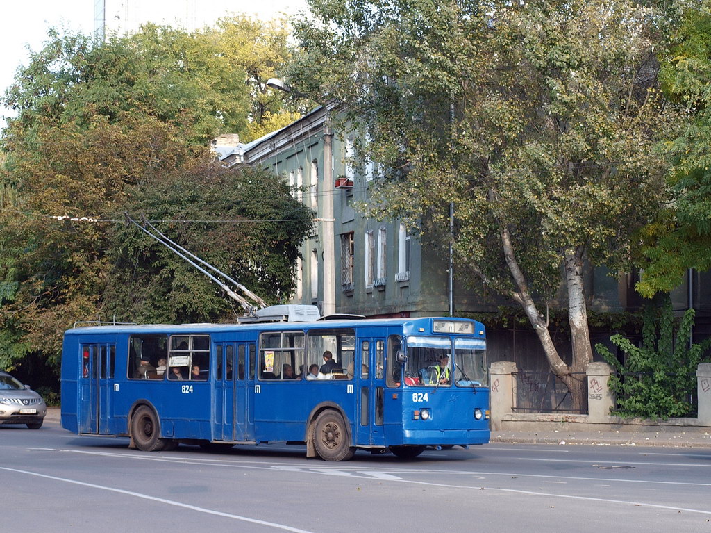 Одесса, ЗиУ-682В [В00] № 824