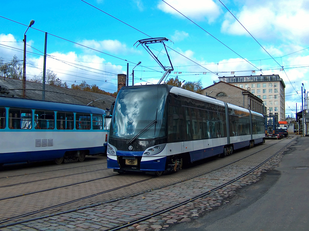 Рига, Škoda 15T ForCity Alfa Riga № 57060